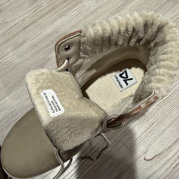 Dirty Laundry Alpine Nubuck Beige Nude Stone Aron Winter Boots 224MS US 9.5 EU40 - Picture 4 of 12